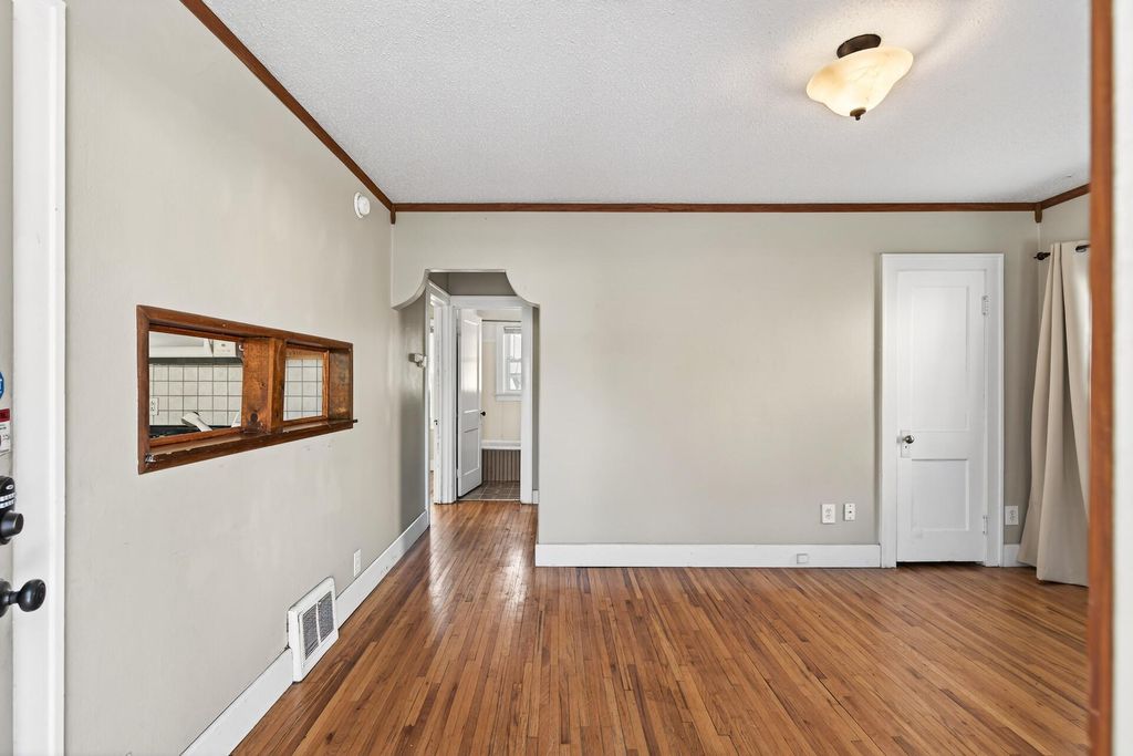 2069 Manitou Avenue, Saint Paul, MN 55119 — photo 3