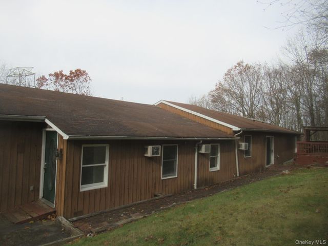 64 Hillside View Road, Mahopac, NY 10541