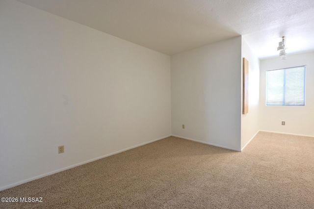 1811 N Camino De La Cienega, Tucson, AZ 85715