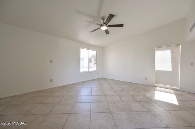1811 N Camino De La Cienega, Tucson, AZ 85715