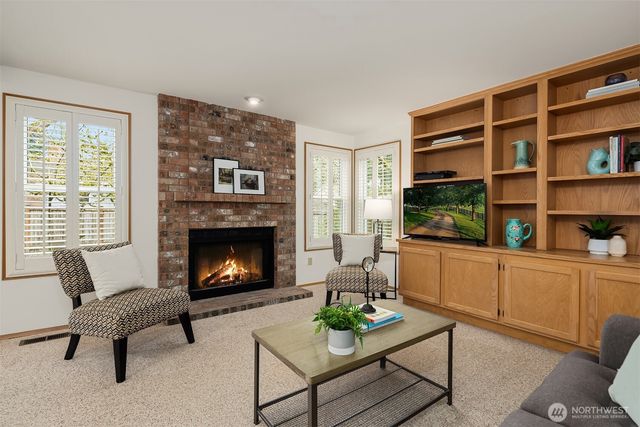 2122 221st Place NE, Sammamish, WA 98074