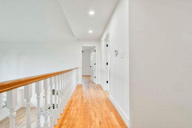 2405 S Farm Road 107, Springfield, MO 65802