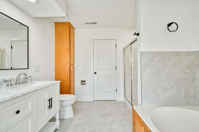 2405 S Farm Road 107, Springfield, MO 65802