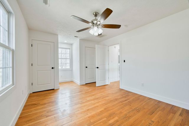 2405 S Farm Road 107, Springfield, MO 65802