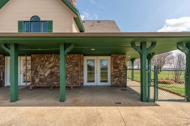 2405 S Farm Road 107, Springfield, MO 65802