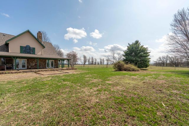 2405 S Farm Road 107, Springfield, MO 65802