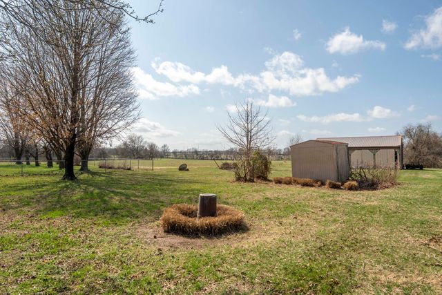 2405 S Farm Road 107, Springfield, MO 65802