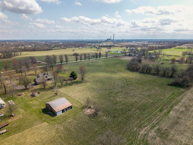 2405 S Farm Road 107, Springfield, MO 65802