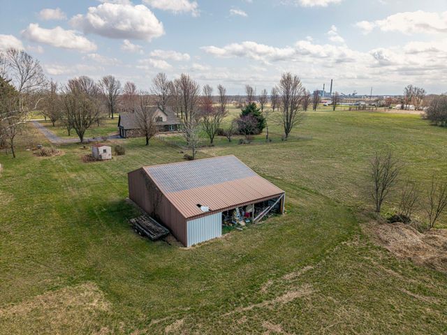 2405 S Farm Road 107, Springfield, MO 65802