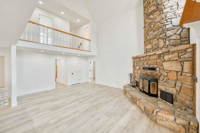 2405 S Farm Road 107, Springfield, MO 65802