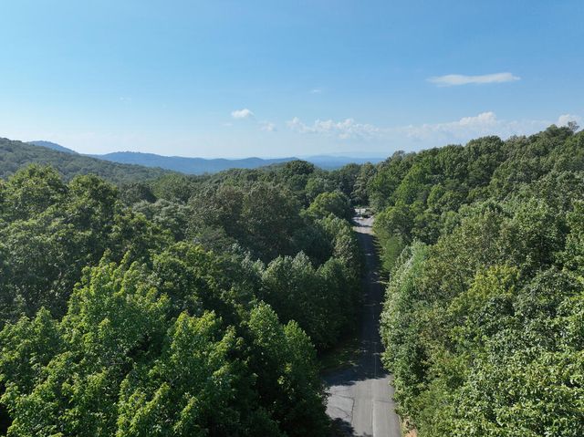 50 St Andrews Way, Ellijay, GA 30536