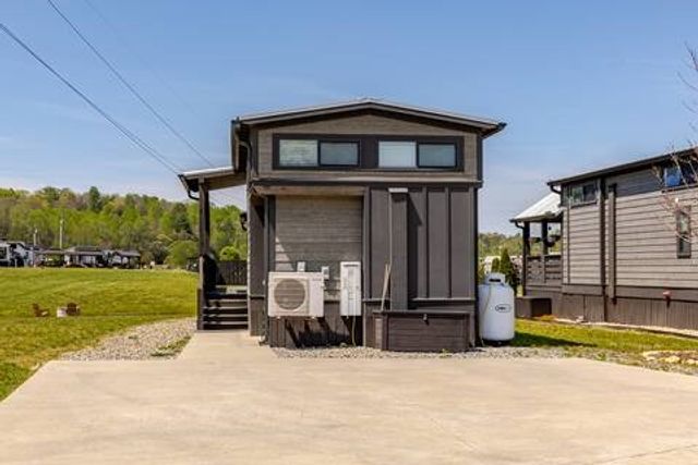 166 Mountain Meadows Drive, Morganton, GA 30560