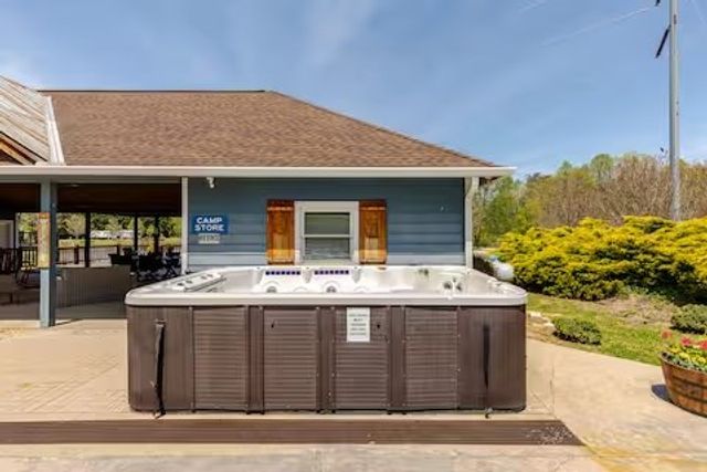 166 Mountain Meadows Drive, Morganton, GA 30560