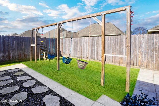 612 Bay Meadow Lane, Lafayette, LA 70507