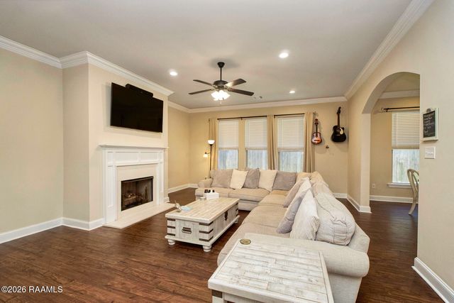 612 Bay Meadow Lane, Lafayette, LA 70507