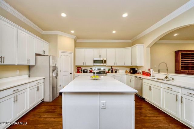 612 Bay Meadow Lane, Lafayette, LA 70507