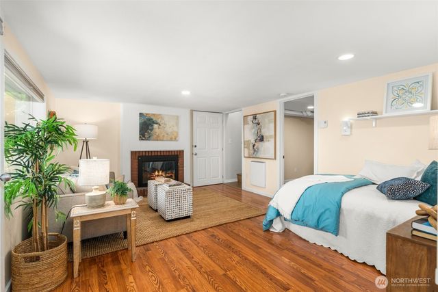 6321 Atlas Place SW, Seattle, WA 98136