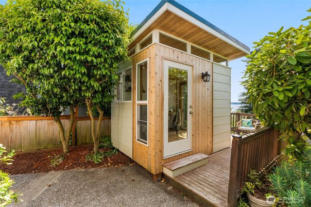 6321 Atlas Place SW, Seattle, WA 98136
