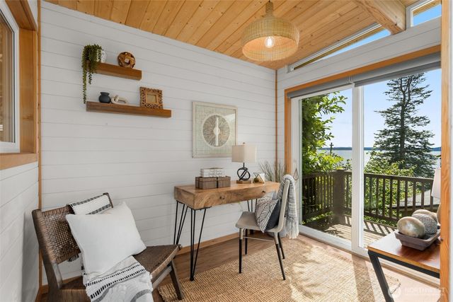 6321 Atlas Place SW, Seattle, WA 98136