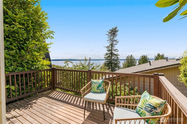 6321 Atlas Place SW, Seattle, WA 98136