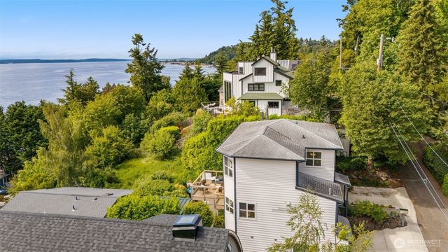 6321 Atlas Place SW, Seattle, WA 98136