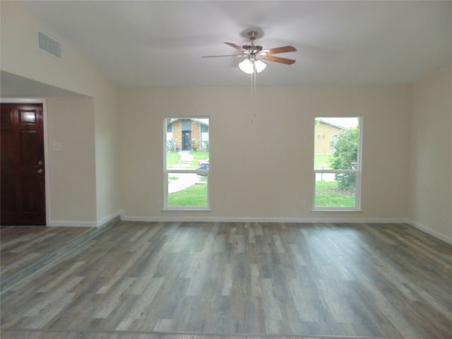 508 Hardwood Trail, Mesquite, TX 75150