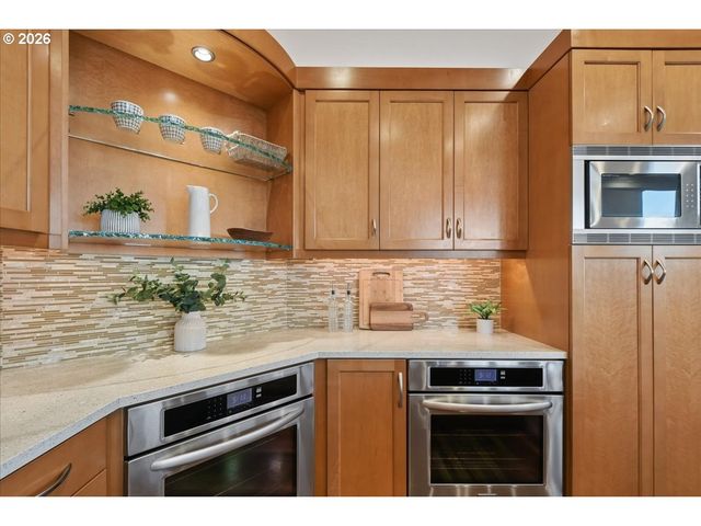 1937 Nw TIVOLI Ln, Portland, OR 97229