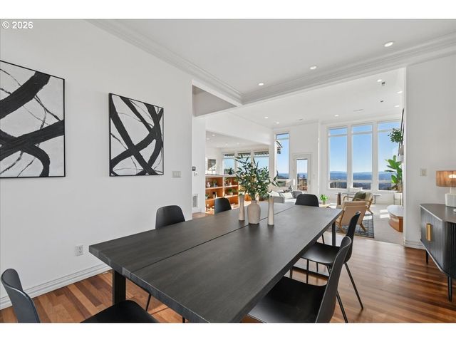 1937 Nw TIVOLI Ln, Portland, OR 97229