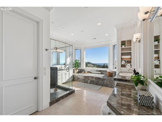 1937 Nw TIVOLI Ln, Portland, OR 97229