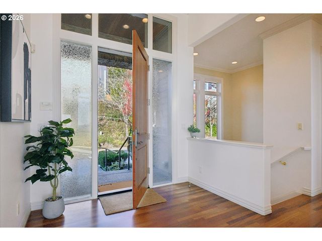 1937 Nw TIVOLI Ln, Portland, OR 97229