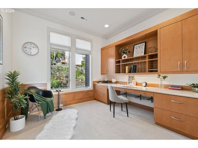 1937 Nw TIVOLI Ln, Portland, OR 97229