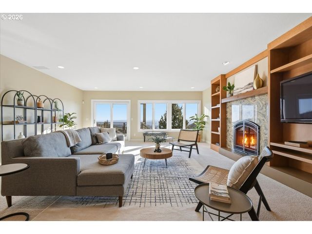 1937 Nw TIVOLI Ln, Portland, OR 97229