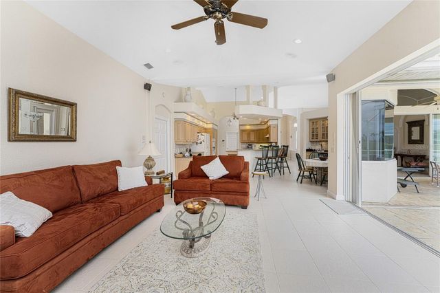 12109 SW KINGSWAY CIRCLE, Lake Suzy, FL 34269