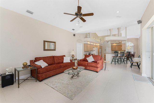 12109 SW KINGSWAY CIRCLE, Lake Suzy, FL 34269