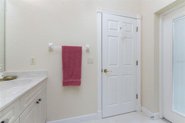 12109 SW KINGSWAY CIRCLE, Lake Suzy, FL 34269