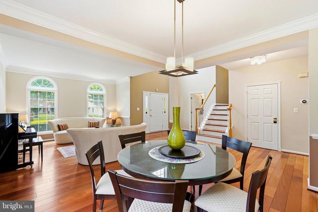 43648 INTREPID ST, Chantilly, VA 20152