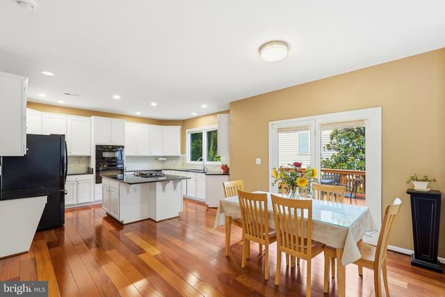 43648 INTREPID ST, Chantilly, VA 20152