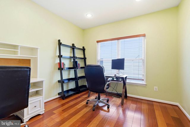 43648 INTREPID ST, Chantilly, VA 20152