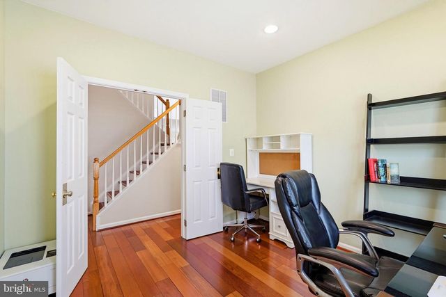 43648 INTREPID ST, Chantilly, VA 20152