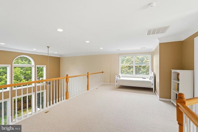 43648 INTREPID ST, Chantilly, VA 20152