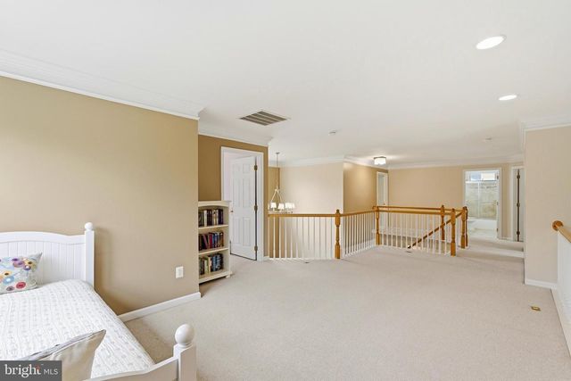 43648 INTREPID ST, Chantilly, VA 20152