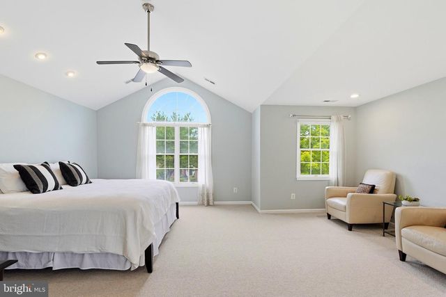 43648 INTREPID ST, Chantilly, VA 20152