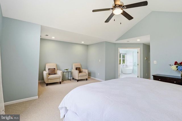 43648 INTREPID ST, Chantilly, VA 20152