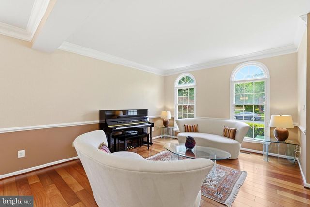 43648 INTREPID ST, Chantilly, VA 20152