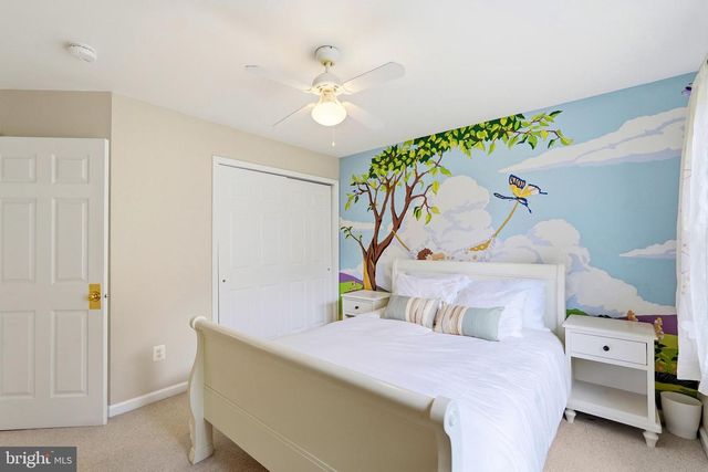 43648 INTREPID ST, Chantilly, VA 20152