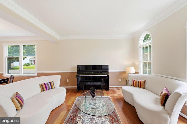 43648 INTREPID ST, Chantilly, VA 20152