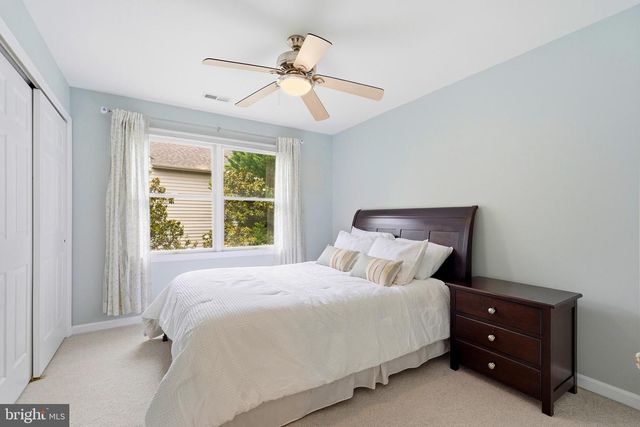 43648 INTREPID ST, Chantilly, VA 20152