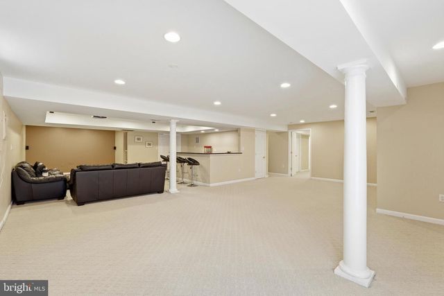 43648 INTREPID ST, Chantilly, VA 20152