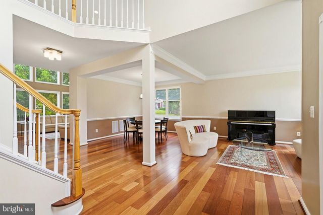 43648 INTREPID ST, Chantilly, VA 20152