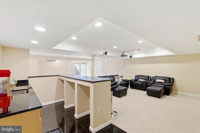 43648 INTREPID ST, Chantilly, VA 20152